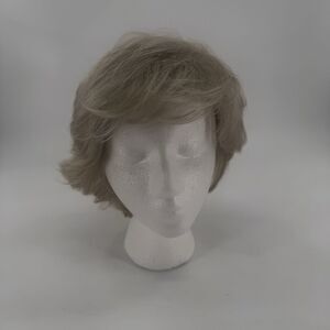 Tony of Beverly Kris Wig Women Iced Champagne Short Layered Vintage Japan